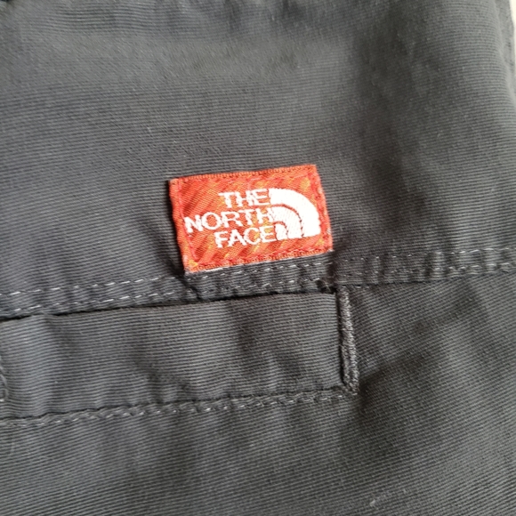 The North Face Convertable Pants To Shorts Grey Cargo Woman Size 6 EUC - Picture 7 of 16